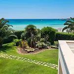 La Villa *
