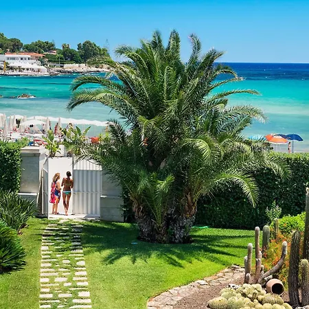 Villa La *